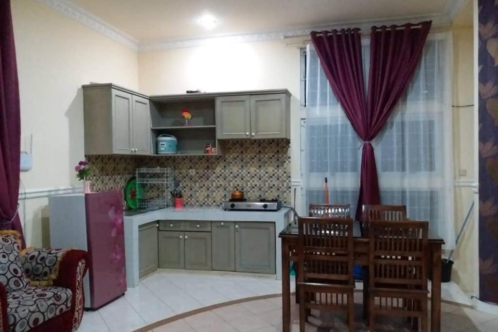 Villa Nils Чианджур Экстерьер фото
